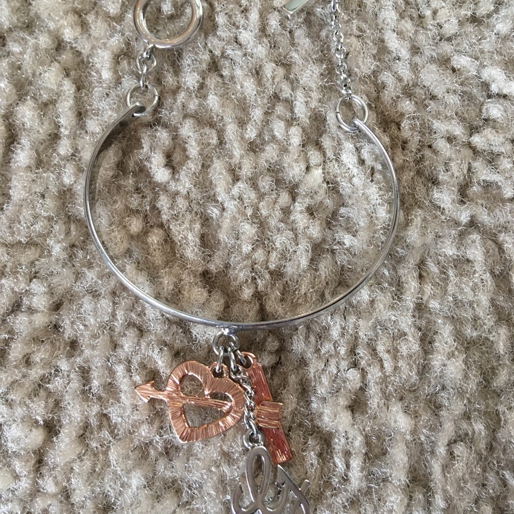 Guess bracelets - Picture 3 of 4